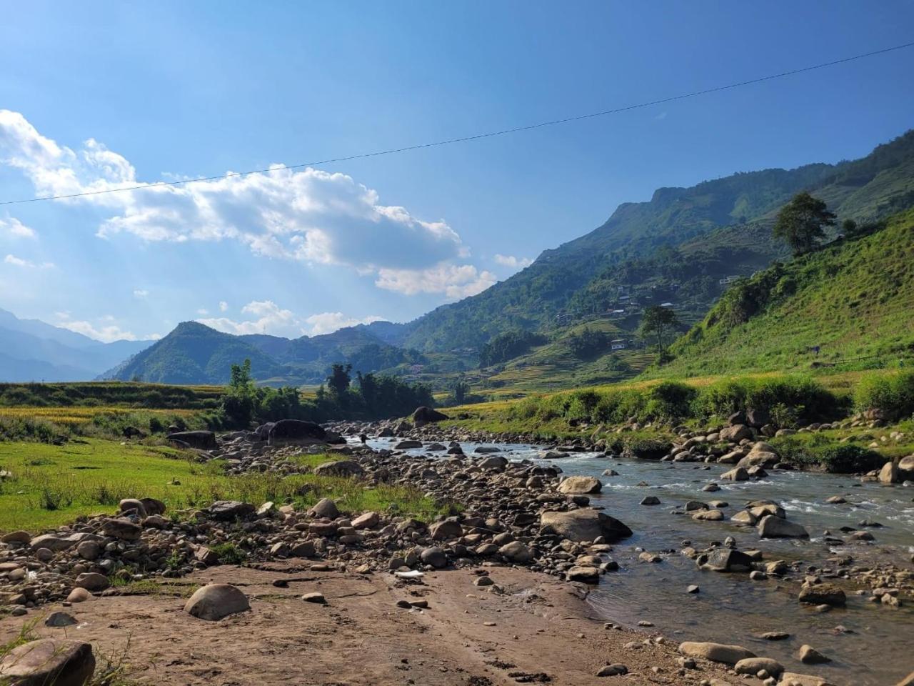 Surelee House And Trekking Hotell Sapa Exteriör bild