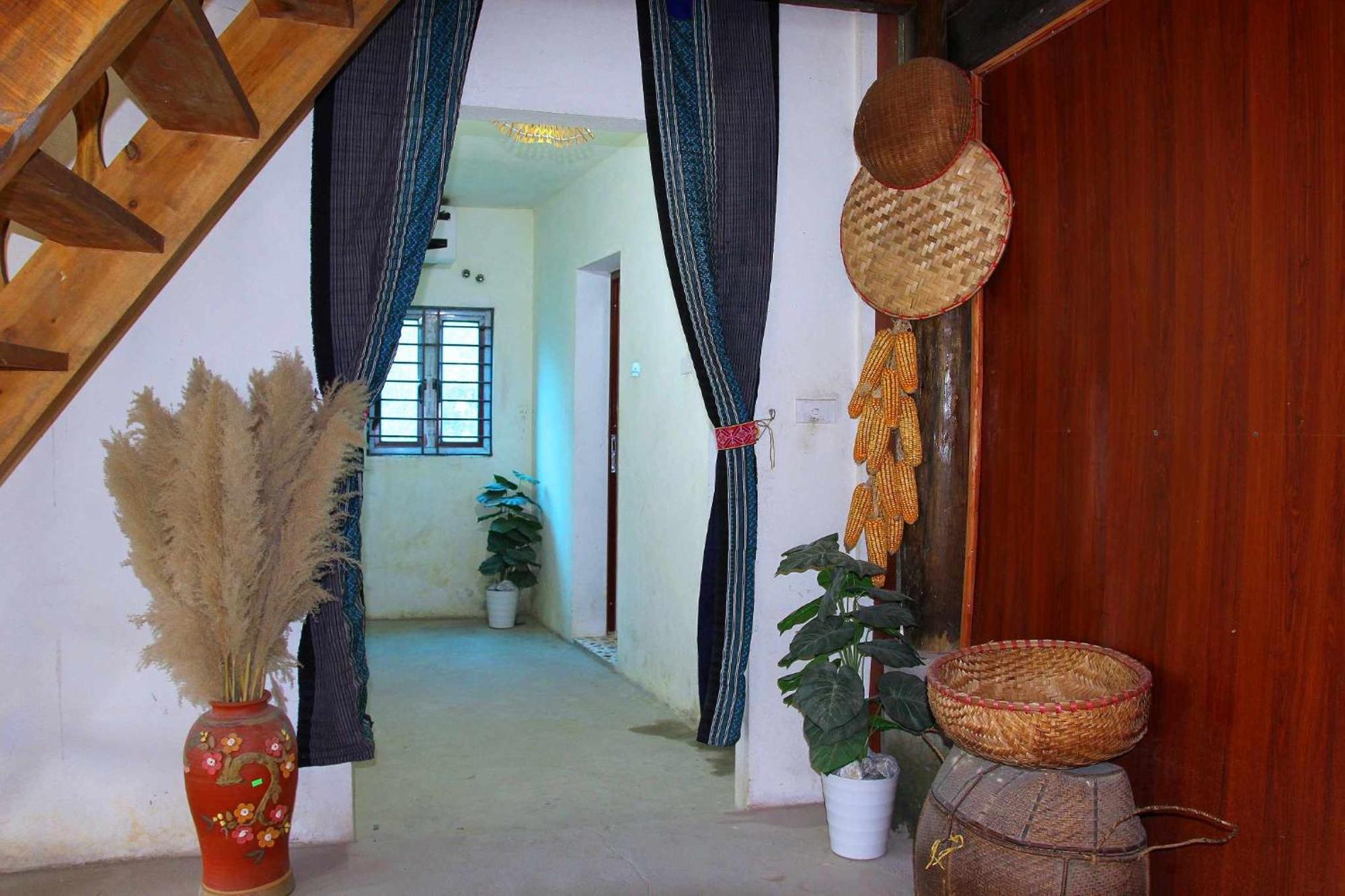 Surelee House And Trekking Hotell Sapa Exteriör bild