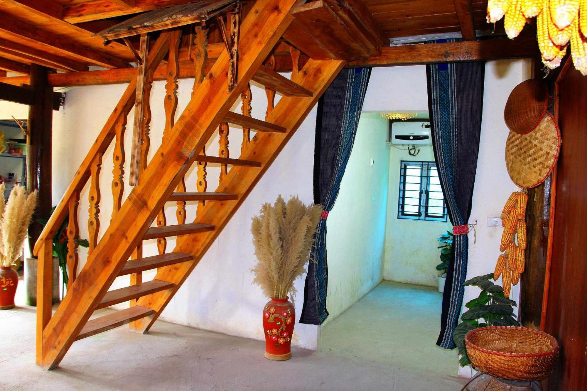 Surelee House And Trekking Hotell Sapa Exteriör bild