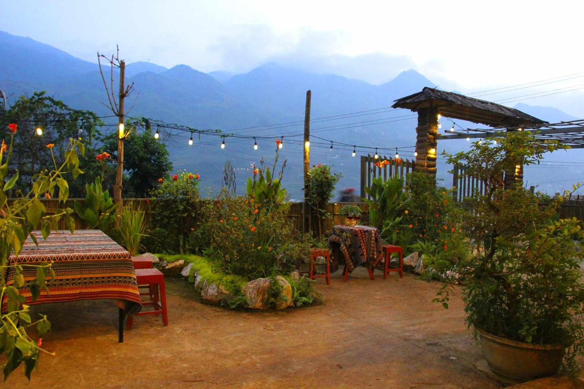 Surelee House And Trekking Hotell Sapa Exteriör bild