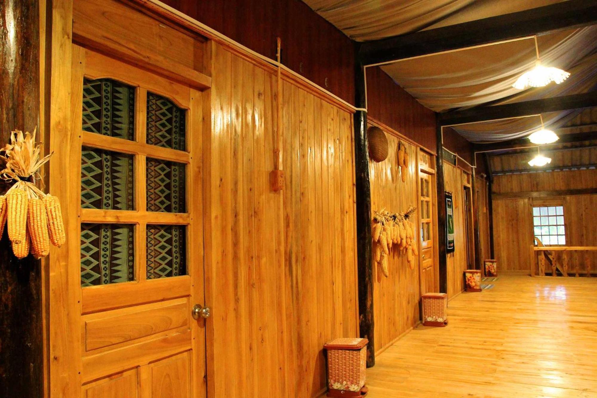 Surelee House And Trekking Hotell Sapa Exteriör bild